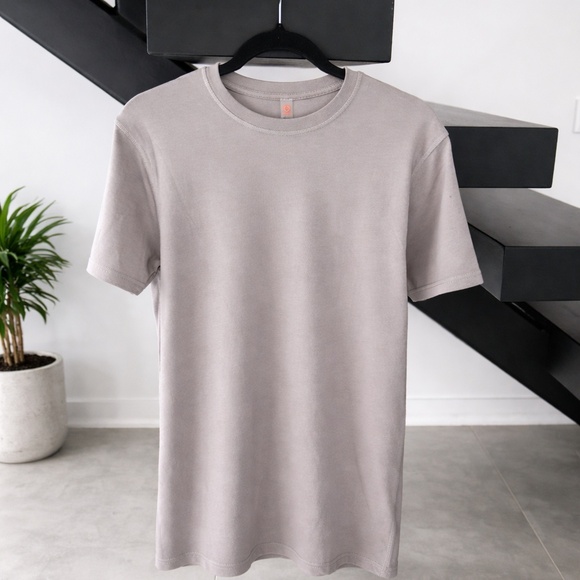 Men’s Luxe Gray Athletic Tee-Gym to Street Essential - Picture 4 of 4